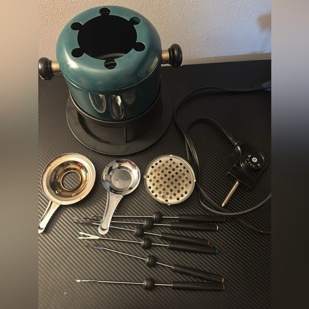 Teal Fondue Set with Accessories